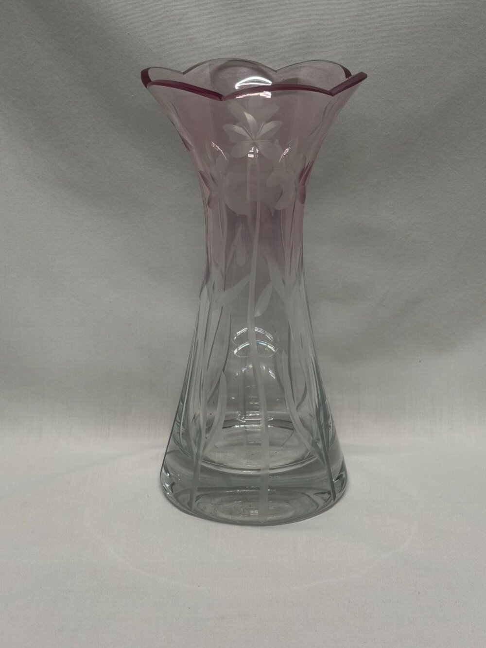 Lenox Floral Spirit Pink-to-Clear Ombre Vase Etched 8.75” Scalloped Edge